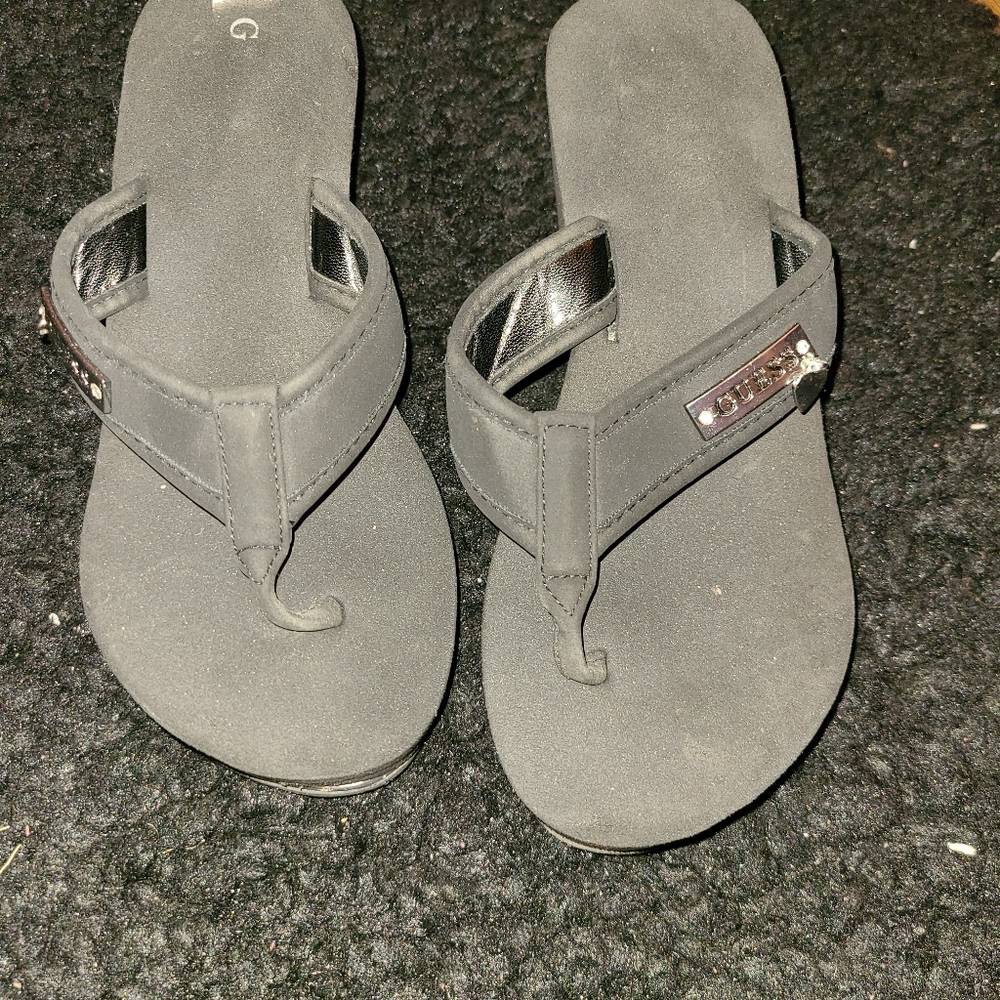 Flip flops Guess size women 6